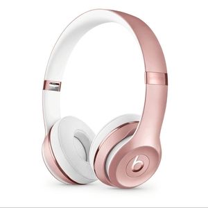 Rose gold Beats solo³
